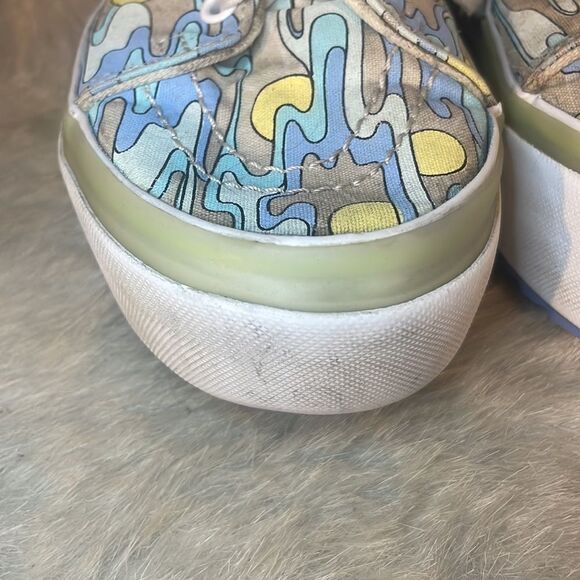 Vans shoes 4.5 (5225B) - Picture 2 of 9